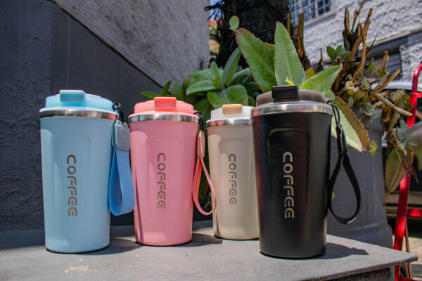 TERMO MUG HOTI – ¡TU CAFÉ SIEMPRE CALIENTE Y CON ESTILO! - Image 3